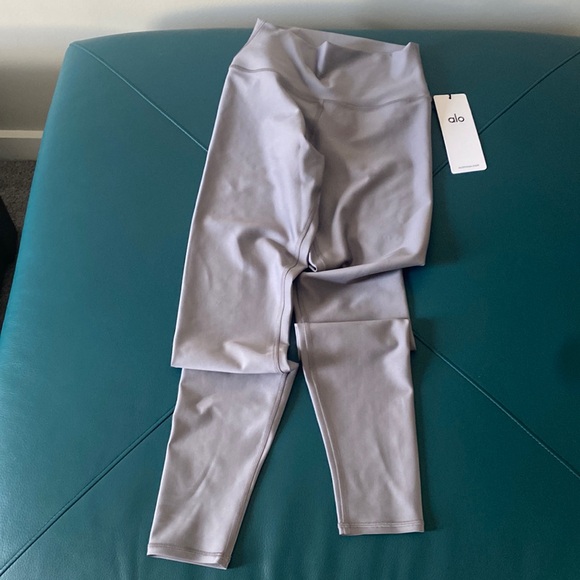 Alo leggings in Fog size Small - Picture 2 of 6